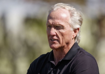 ‘백상어’ 노먼, LIV 골프 수장직에서 내려오나