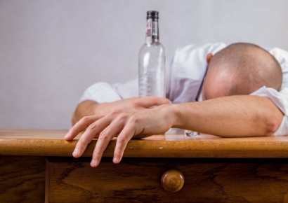 '견디셔' '확깬다'…술꾼들이 달고 사는 술친구, 이제 배신은 없다?[뉴스설참] 