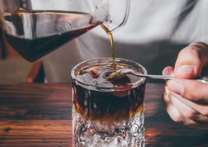 '맛없는 커피'는 옛말…스타벅스서 1억잔 넘게 팔렸다는 커피