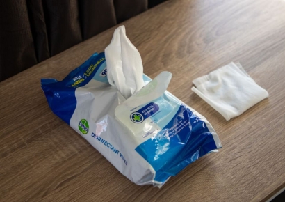 "변기에 버리면 수백만원 벌금"도 부족했다…물티슈 아예 못 팔게 하는 영국