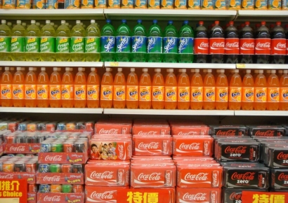 알츠하이머 위험 높이는 3대 음료, 술과 탄산 그리고 이것