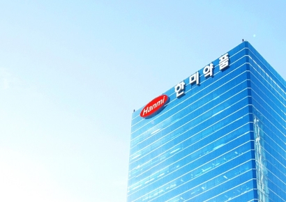 한미그룹 경영권 분쟁 조짐…OCI 통합 결정에 장남 반발
