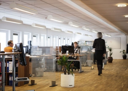 "막내 직원과 함께 일하는 것 가장 어려워"…Z세대 적응 중인 미 기업들