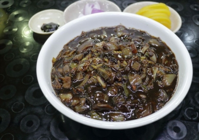 서울 짜장면 7500원·칼국수 9500원…식지 않는 면플레이션