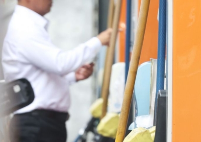 "주유소 자리에 학원·병원 허가…복합개발 고려해야"