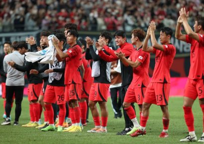 한국 축구 세계랭킹 28위…아시아 3위