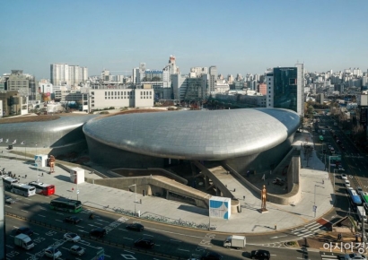 DDP 관람객 70%… 동대문 상권에서 지갑 열었다