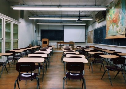 여고생 80명에 "교복 셔츠 벗고 집에 가"…인도 교장 뭇매