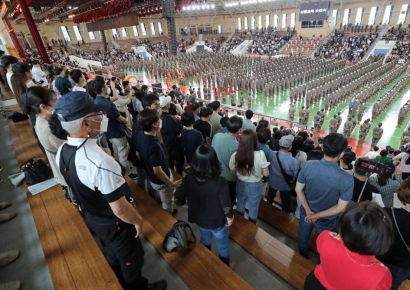[2024국감]군 입대 싫어 국적포기 ‘10명중 1명’
