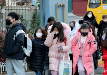 손주 돌보면 월 최대 60만원…"어르신들 허리 펴세요" 수당 주는 '이곳'
