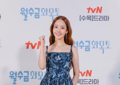 "내내 후회에 뇌파검사까지"…박민영, 전 남친 논란에 심경 밝혀