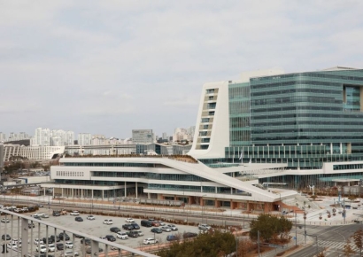 [관가 in]어느 때보다 뜨거운 여름 맞이하는 기재부