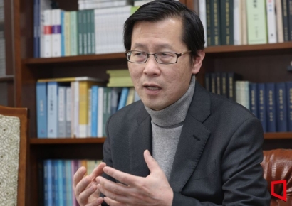 "김정은, 원산 아닌 평양 출생…김정일, '나 닮았다'며 8살 때 후계자 낙점"