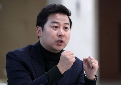 민주당 "'난교 예찬' 국힘 장예찬 후보 사퇴하라" 