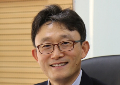 KT 박윤영호, 조직 슬림화로 효율 제고…임원 감축·AI 전략 정비