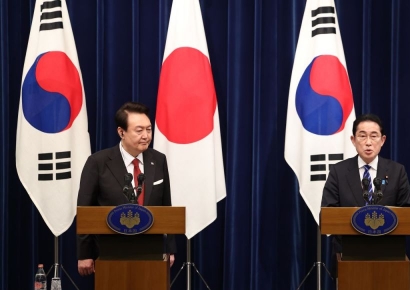 정상회담서 위안부, 독도 언급?…'진실게임'