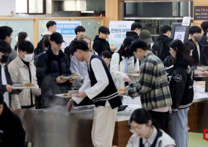 "맛은 포기했습니다"…'하루 5000원' 버티는 식사로 내몰린 청년들