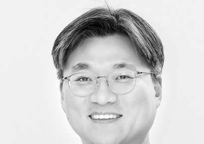 [초동시각] 누가, 혼돈을 키우고 있는가