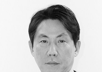 [시론]바이든 사퇴 논란과 한국의 탄핵 정치