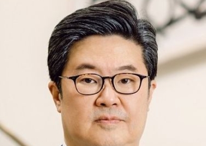 MBK "김병주 회장, '1조원 사재출연 거부' 의사 밝힌 바 없어"