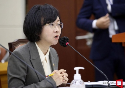 식약처, 위기의 'K-화장품' 미국 수출 지원 나선다