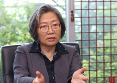 "저게 1로 보여요?"…투표독려 현수막 문자 두고 이수정-누리꾼 설전