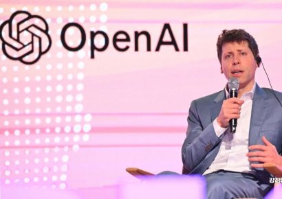오픈AI, 더 강력한 생성형 AI 내놓는다…"GPT-5 이르면 올 여름 출시"