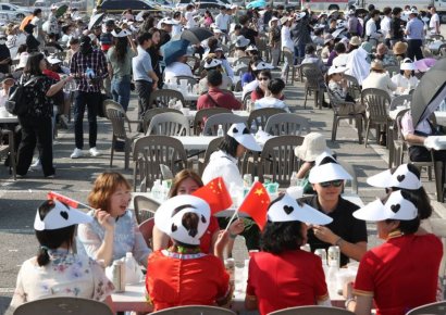 인천항서 ‘맥강’ 파티…외국인 1만명 모인다