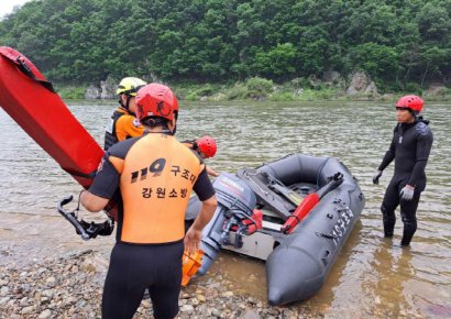 "강아지가 사람 구해줄까 궁금해" 강으로 '풍덩'…40대女 실종