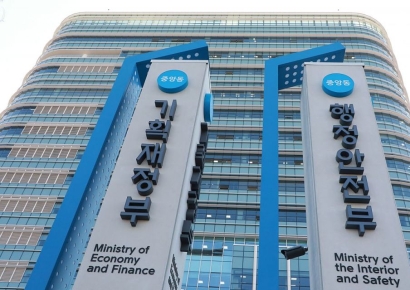 출산율 1위…'공무원 도시' 세종마저 출생아 급감, 1명대 깨졌다