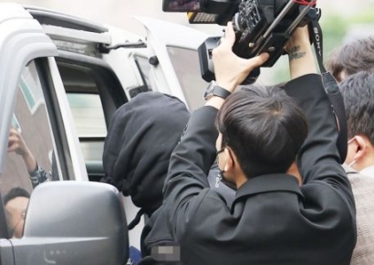 지갑 주워 파출소에 맡겼더니…‘200만원’ 몰래 뺀 파출소장