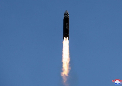 북, 5개월 만에 ICBM 발사