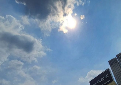 [날씨]주말 최고 35도 무더위 계속…전국 곳곳 소나기