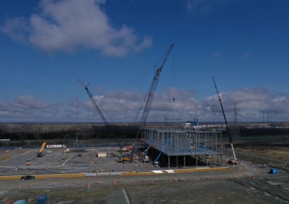 포스코퓨처엠, GM 합작 캐나다 양극재 공장 완공 연기