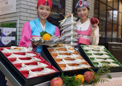 백화점 4사, 설 선물세트 사전예약 돌입…할인율 높이고 물량 늘렸다