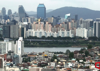 One Month After the 10·15 Measures: Transactions Plummet, Listings Dry Up, but Yongsan and Seocho Surge [Real Estate AtoZ]