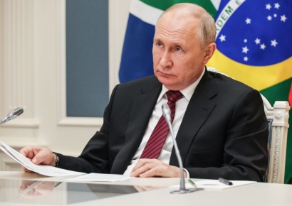 푸틴 "브릭스, 경제성장률 G7 넘어섰다"