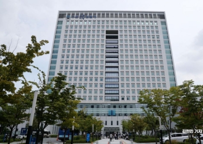 검찰, '이화영 재판서 위증' 신명섭 전 경기도 국장·수행비서·기사 기소