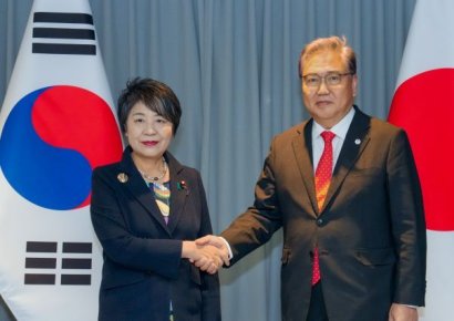 韓日 외교장관 회담···“연내 한·일·중 정상회의 실현”
