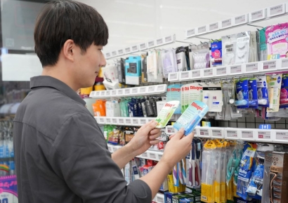 세븐일레븐 "그루밍족 영향력 확대…립케어 매출 70%↑"