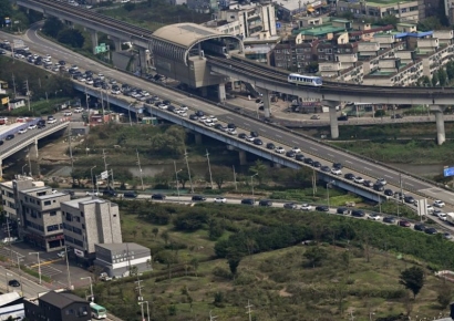 귀성 16일 오전·귀경 18일 오후…추석 연휴 운전 피하세요