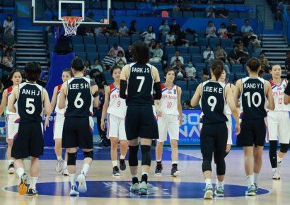 北여자농구 중국에 완패…한국, 일본에 지면 동메달 남북전[아시안게임]