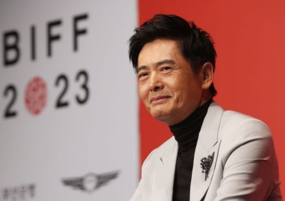 '사망설'까지 돌았던 주윤발…"허벅지 혹, 종양 아냐" 건강 이상설 일축