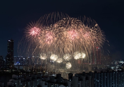 불꽃축제·빛섬축제 '100만 인파' 몰린다... 서울시, 드론으로 교통관제