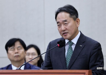 '황제연임' 또 저격한 국민연금…공익 VS 관치