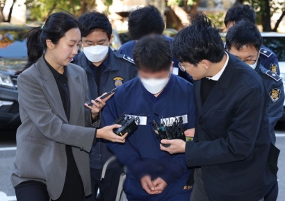 '영풍제지 주가조작' 주범 도피 도운 운전기사, 1심서 징역형 집유