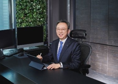 정상혁 신한은행장 유임 …카드·증권 등 9개사 CEO '교체'