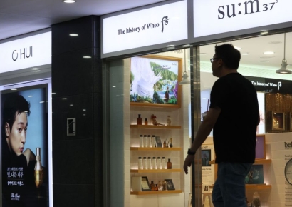 [Why&Next]K-뷰티 열풍 속 LG생건은 어닝쇼크 