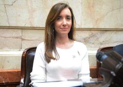 "BTS 성병 이름 같아" 아르헨 부통령, 이번엔 인종차별적 노래 떼창