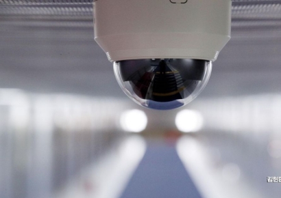 "CCTV 감시에 메신저 사찰까지"…이런 회사 더 있었네